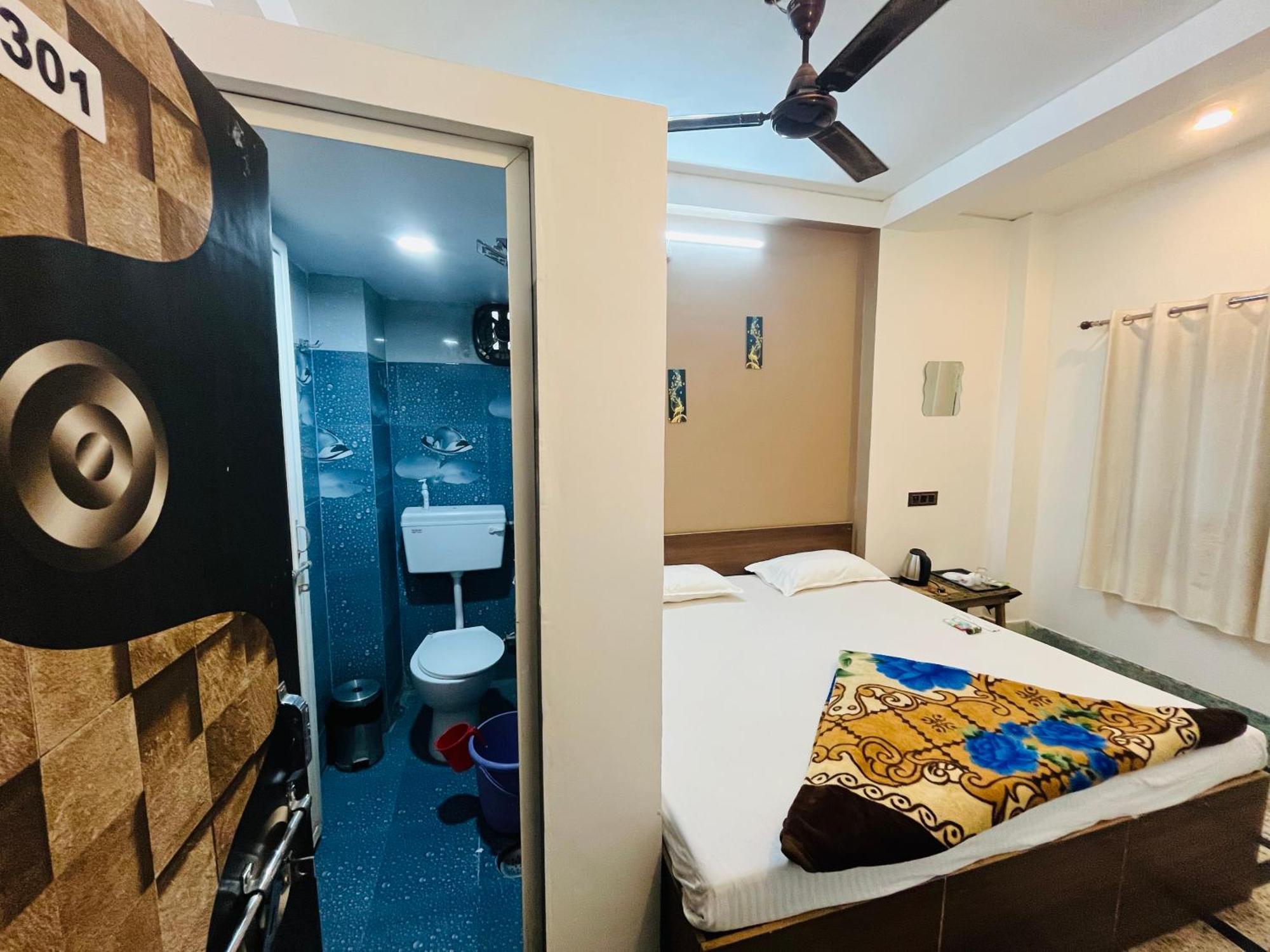 Ganga Guest House Варанаси Экстерьер фото